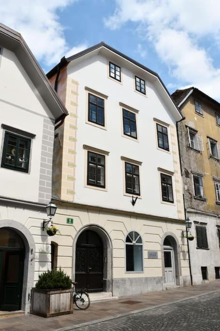 Stairway To Ljubljana Apartment Exterior photo